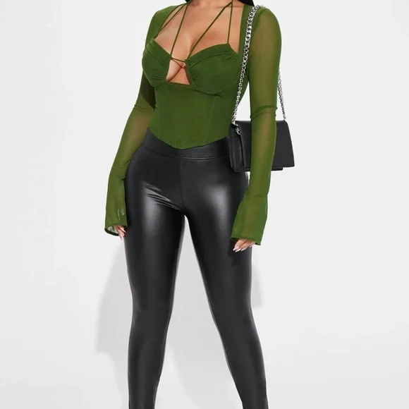 Elegant Green Sheer Women's Top - Picture 4 of 7